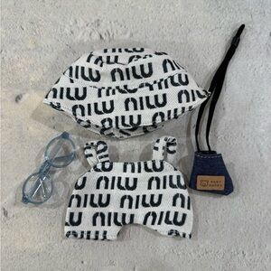 Labubu 4 piece outfit. Bucket hat, jumper, bag, glasses new